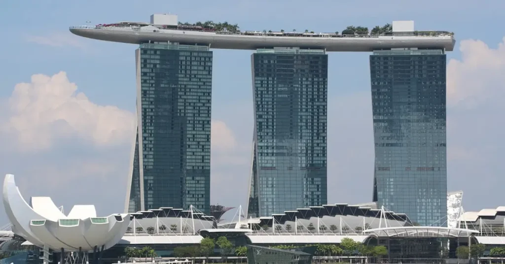 Marina Bay - Art in Architecture